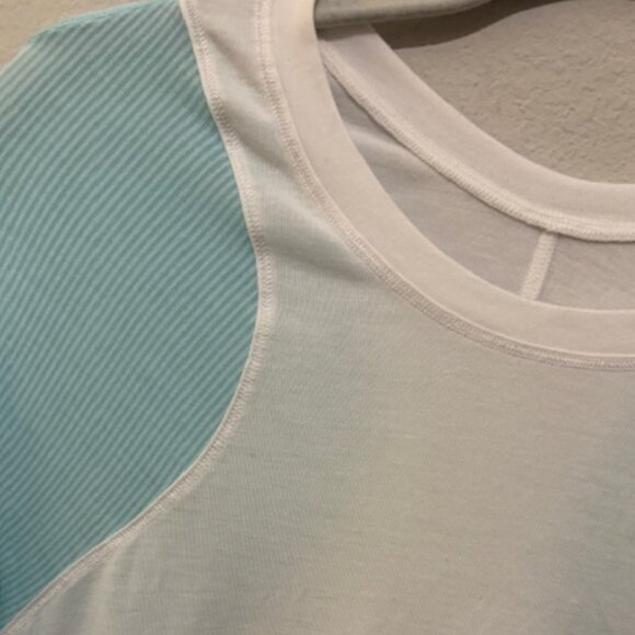 Vintage long sleeve Lululemon shirt 8 - Picture 2 of 4